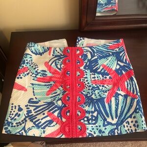 Lilly Pulitzer skirt, size 0, print she sells shells